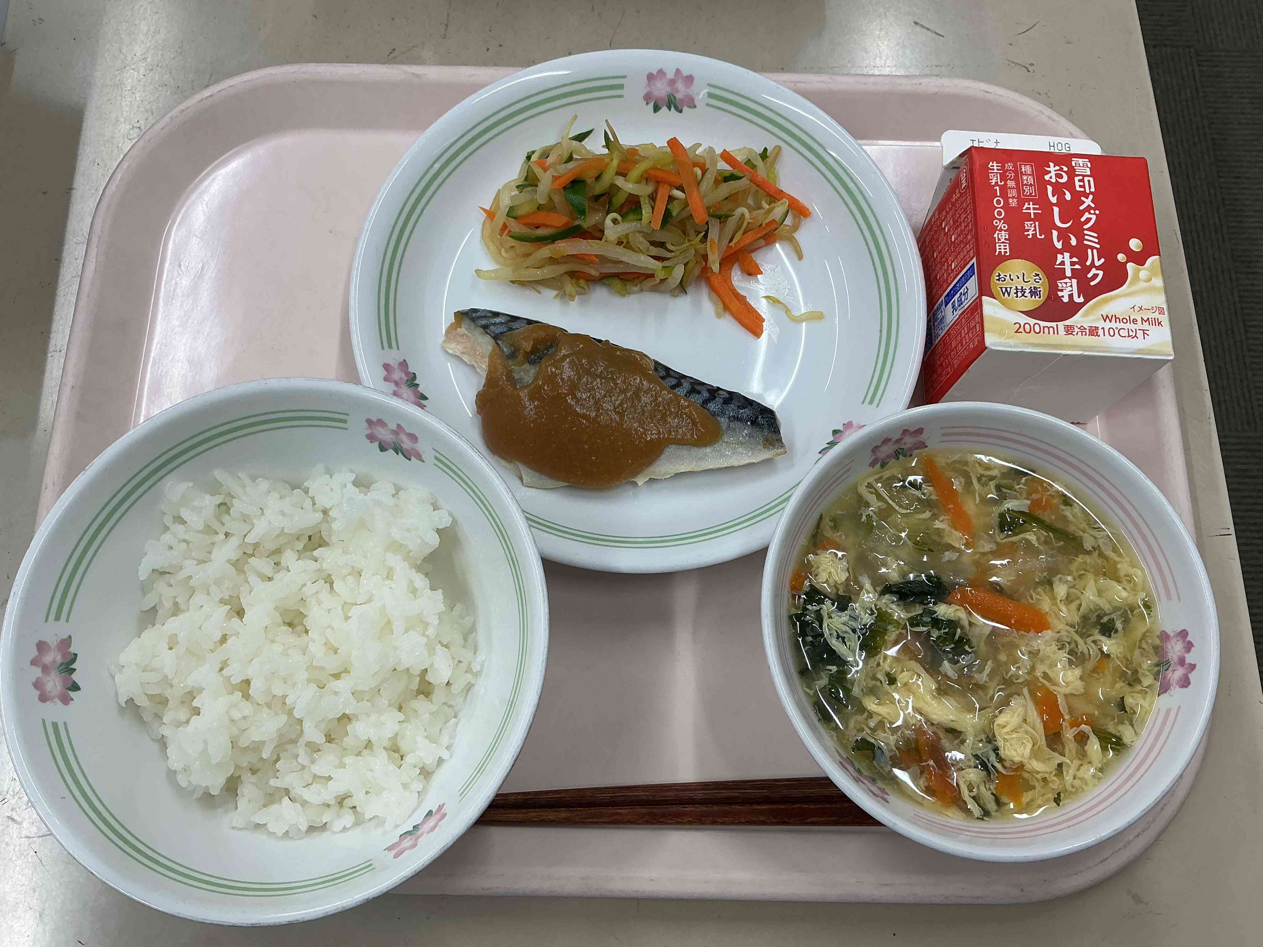1002給食